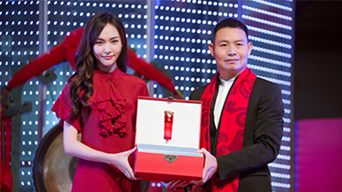 中国美正当红，918博天堂A股上市，引领新时代